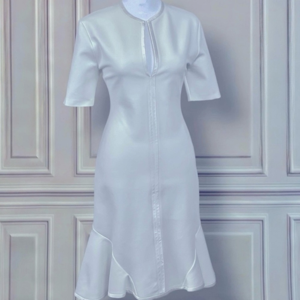GIVENCHY - Off White Deep V Half Sleeve Dress